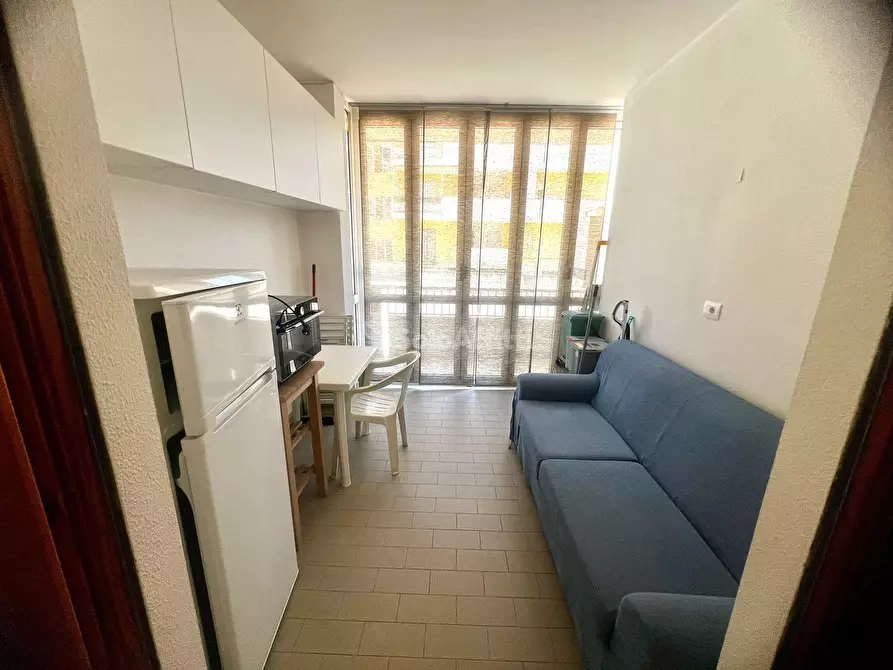 Immagine 7 di Bilocale in affitto  in Via F. Baracca 21 a Alba Adriatica