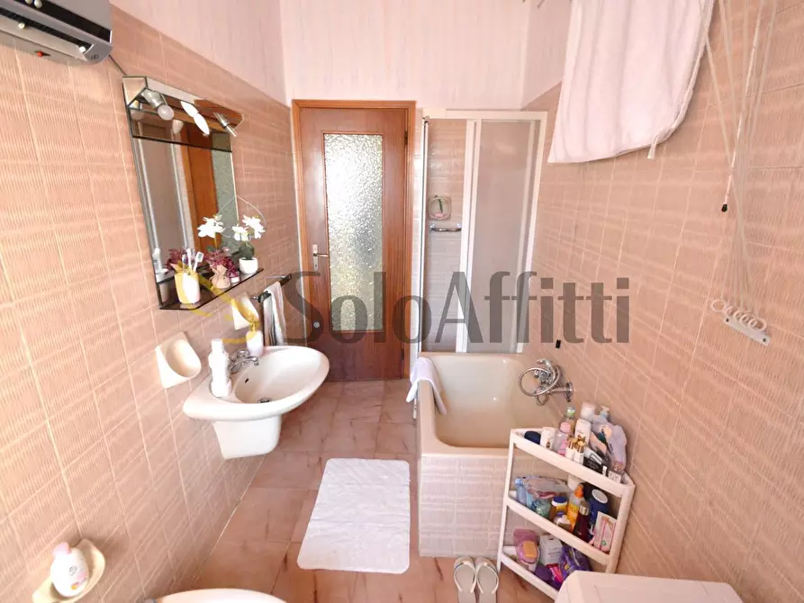 Immagine 16 di Stanza singola in affitto  in Via Fratelli Rosselli 49 a Rozzano