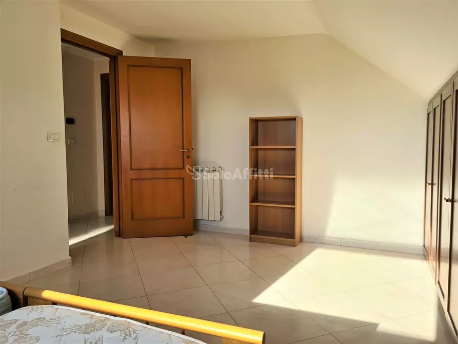 Immagine 9 di Mansarda in affitto  a Catanzaro