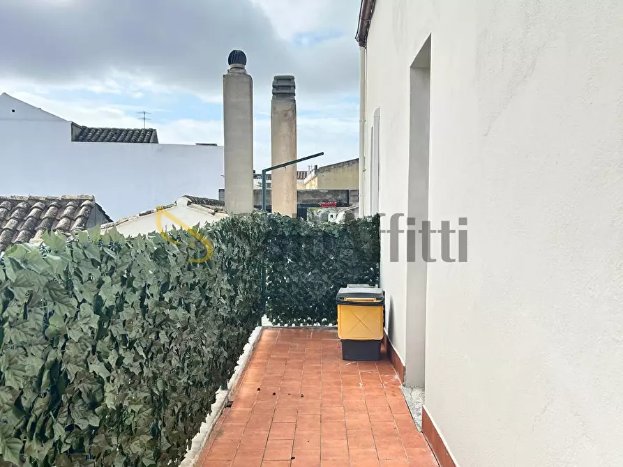 Immagine 13 di Stanza singola in affitto  a Monserrato