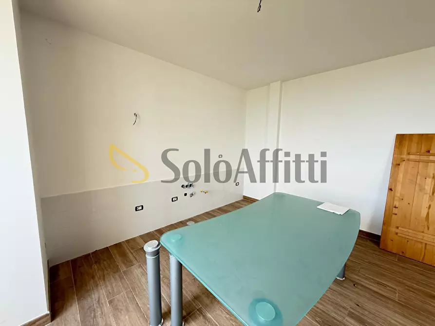 Immagine 10 di Loft/Open space in affitto  in Via dei Giardini Reali a Caserta