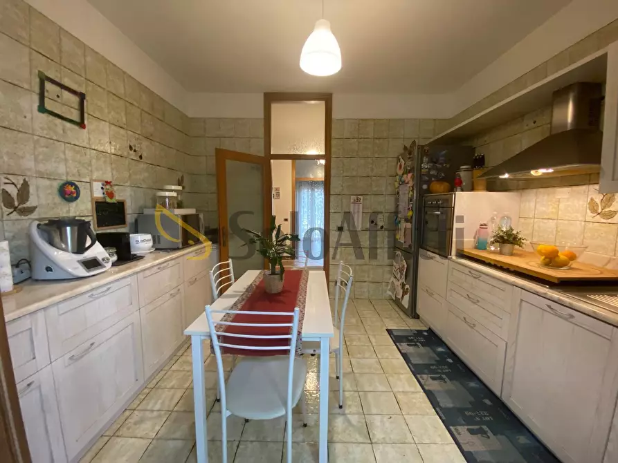 Immagine 5 di Appartamento in affitto  in Via Monte Titano 59 a Rimini