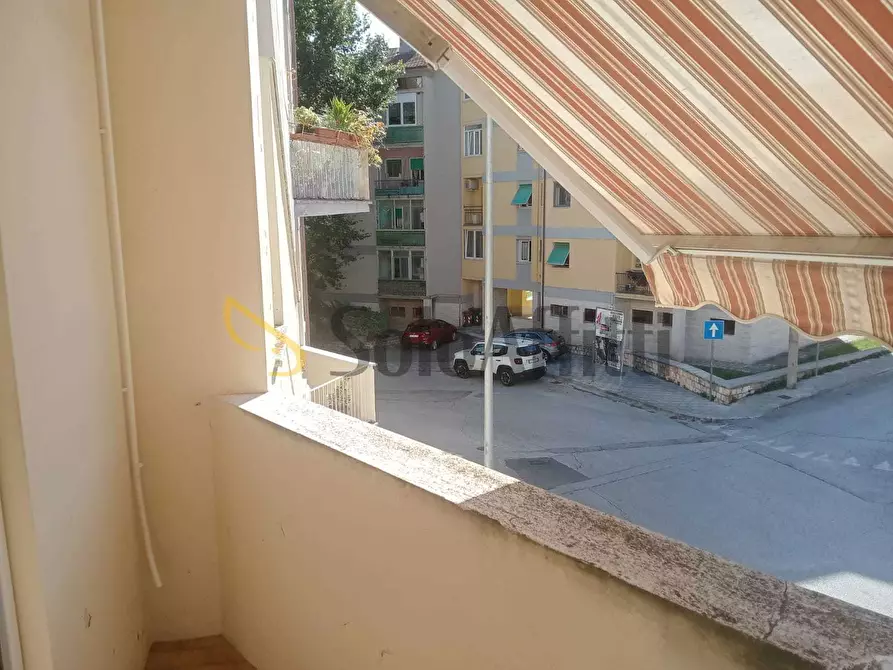 Immagine 6 di Trilocale in affitto  a Ancona