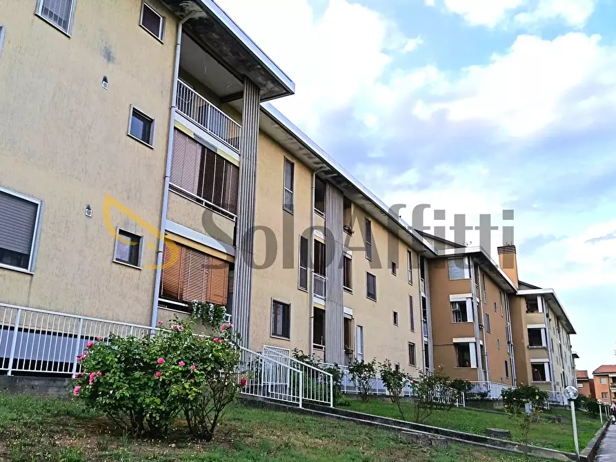 Immagine 19 di Quadrilocale in affitto  in Via Belvedere a Trofarello