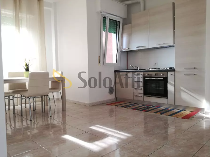 Immagine 2 di Bilocale in affitto  in Via Luigi Pirandello 5 a Cinisello Balsamo