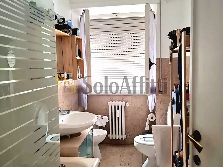 Immagine 11 di Bilocale in affitto  in Via Pietro Mascagni 186 a Roma