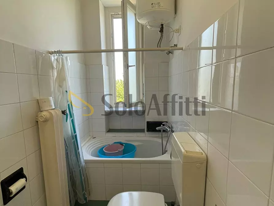 Immagine 19 di Quadrilocale in affitto  in Corso Ferrara a Torino