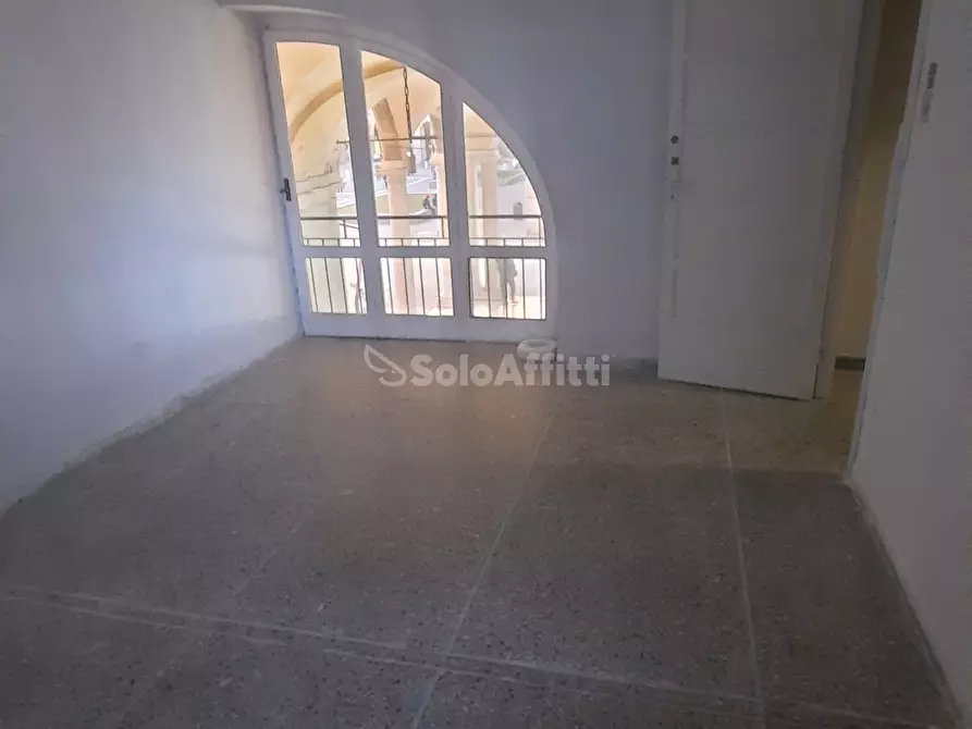 Immagine 4 di Ufficio in affitto  a Livorno