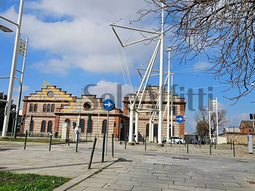 Immagine 22 di Quadrilocale in affitto  in Via Vincenzo Vela 49 a Torino