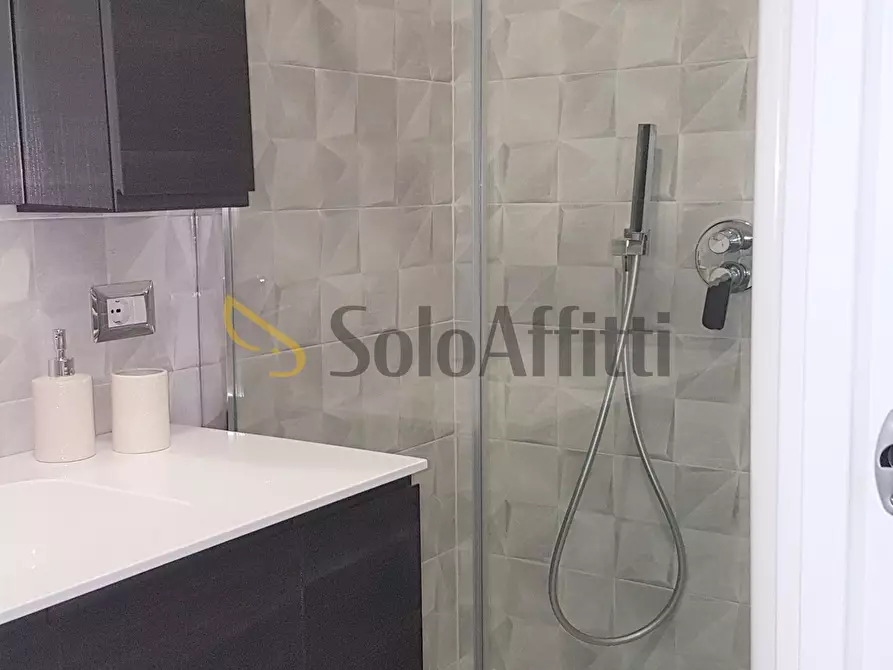 Immagine 14 di Stanza singola in affitto  a Catanzaro