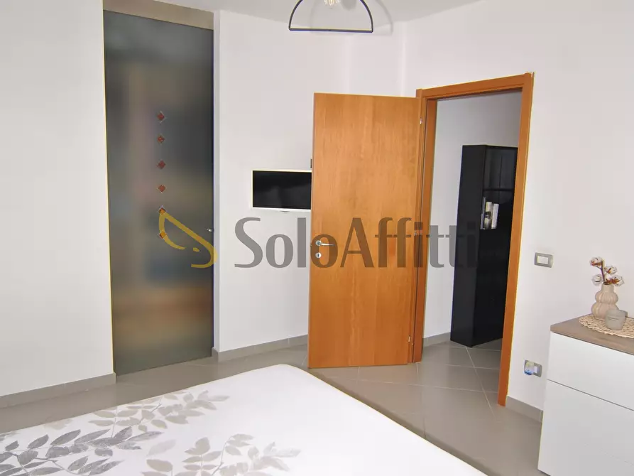 Immagine 19 di Trilocale in affitto  a Livorno