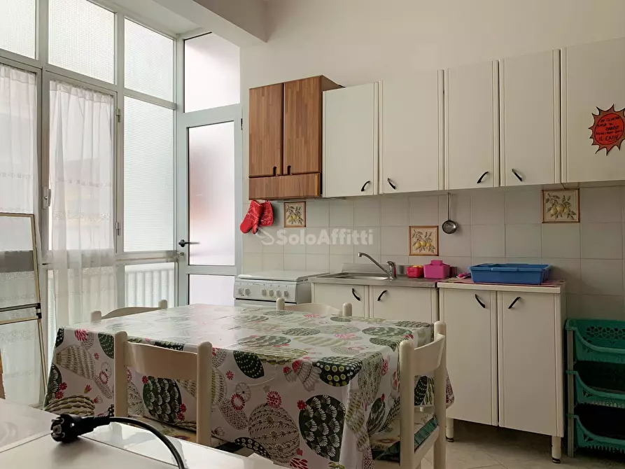 Immagine 7 di Stanza singola in affitto  a Catanzaro