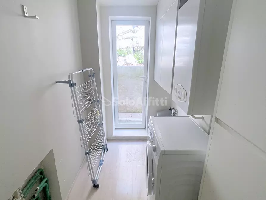 Immagine 9 di Trilocale in affitto  a Numana