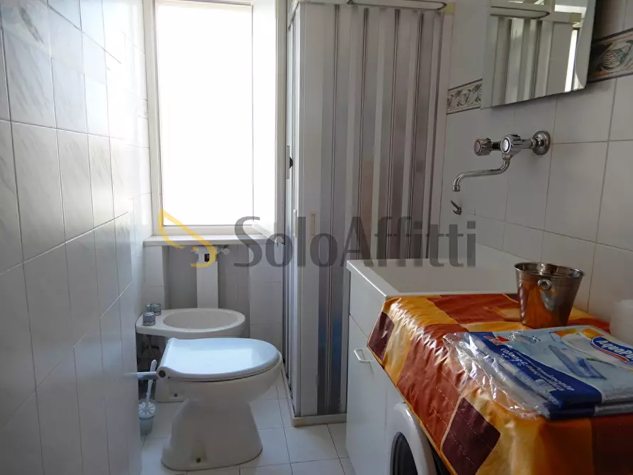 Immagine 12 di Stanza singola in affitto  a Catanzaro