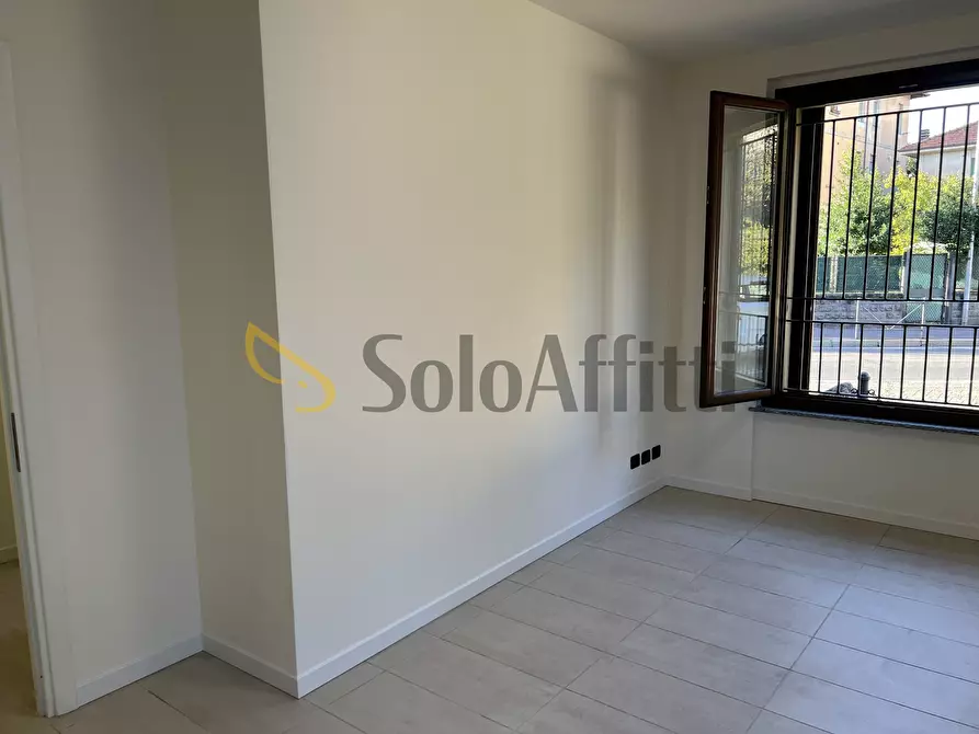 Immagine 25 di Trilocale in affitto  a Rovellasca