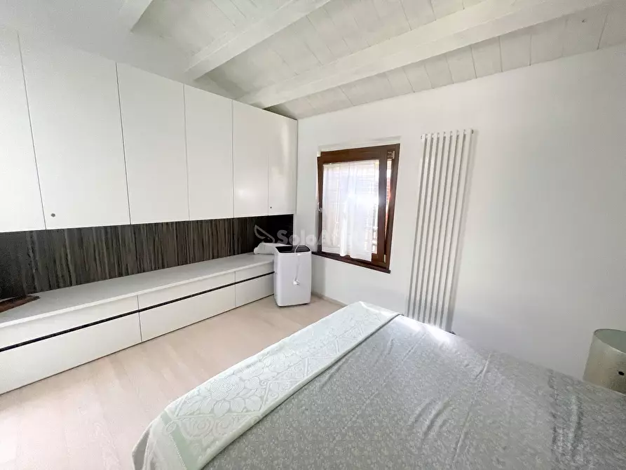 Immagine 11 di Trilocale in affitto  a Numana