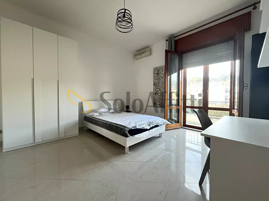 Immagine 1 di Stanza singola in affitto  in Viale Magna Grecia 210 a Catanzaro