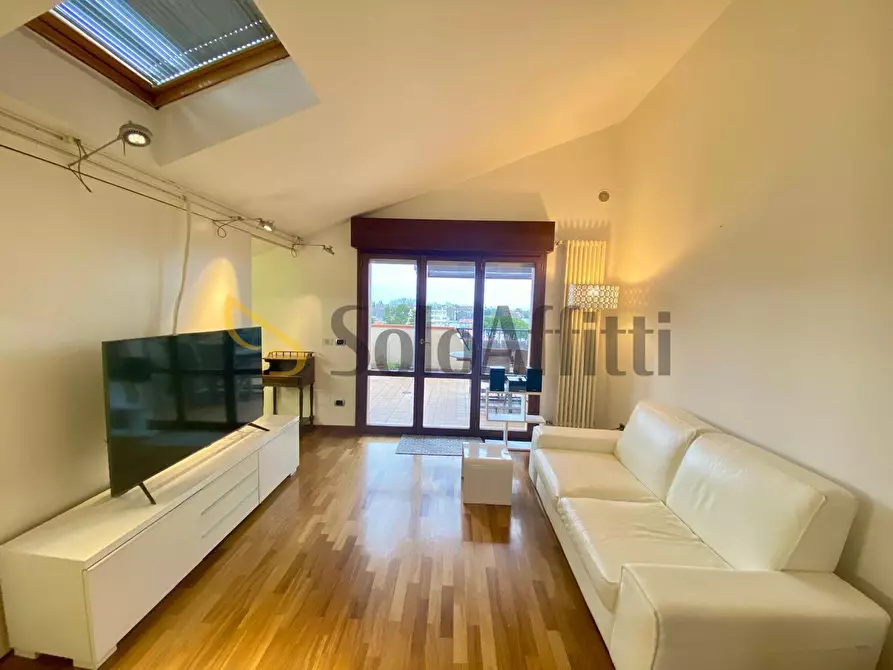 Immagine 2 di Attico in affitto  in Via Sebastiano Vanzi 18 a Rimini