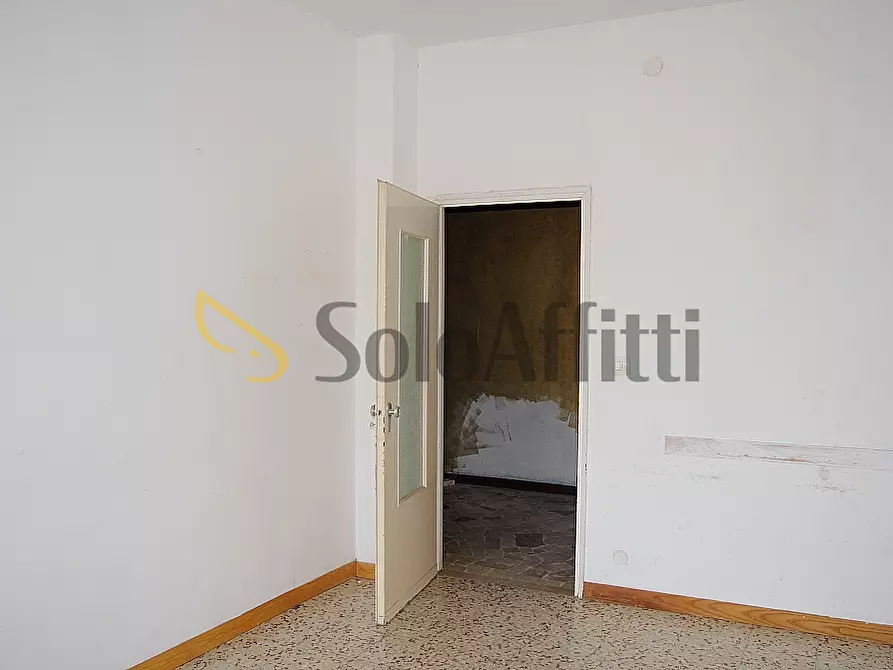 Immagine 16 di Trilocale in affitto  in Via Montello 2 a Settimo Torinese