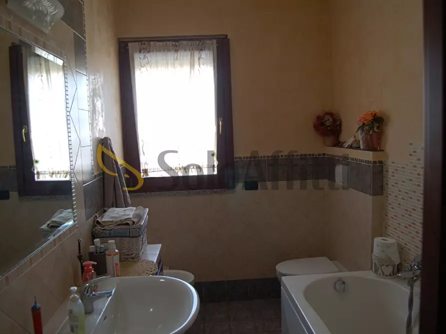 Immagine 9 di Trilocale in affitto  in Via Mottola 14 a Roma