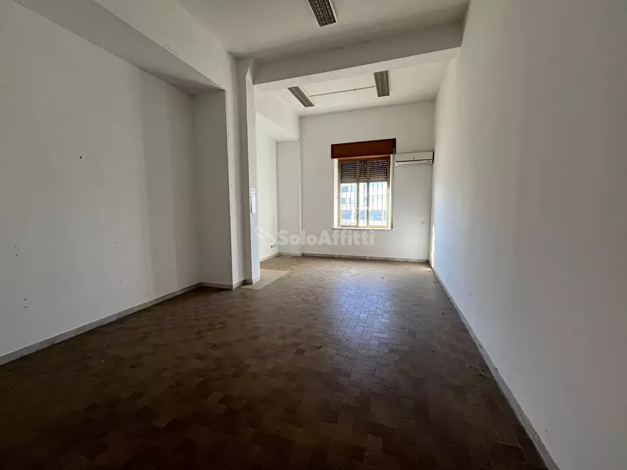 Immagine 4 di Ufficio in affitto  a Catanzaro