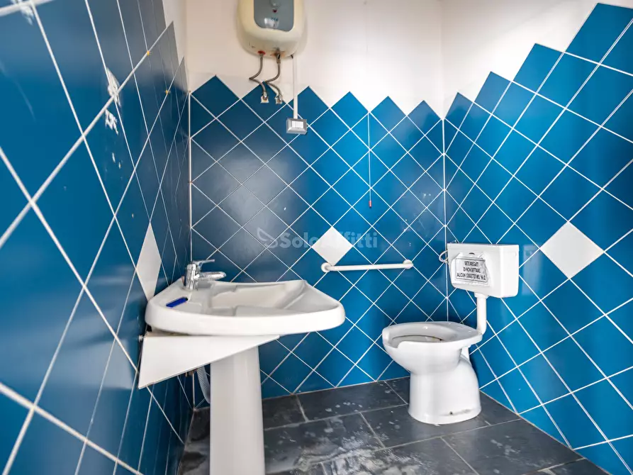 Immagine 5 di Ufficio in affitto  a Catanzaro