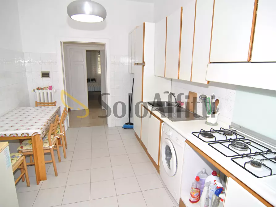 Immagine 1 di Pentalocale in affitto  in Via Giuseppe Maria Terreni 55 a Livorno