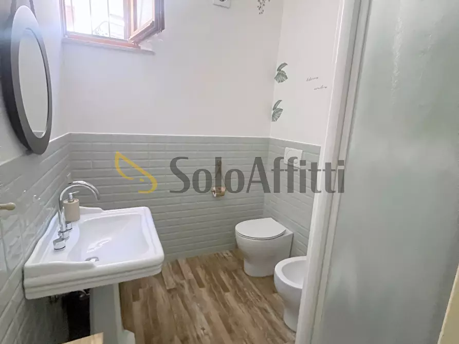 Immagine 13 di Trilocale in affitto  a Osimo