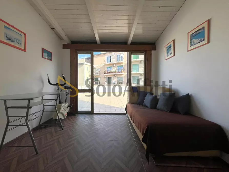 Immagine 4 di Stanza singola in affitto  a Catanzaro