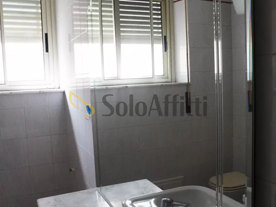 Immagine 16 di Trilocale in affitto  a Cagliari