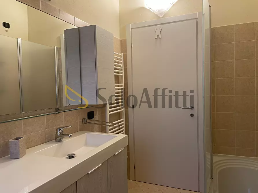 Immagine 16 di Trilocale in affitto  in via forlanini 25 a Busto Arsizio