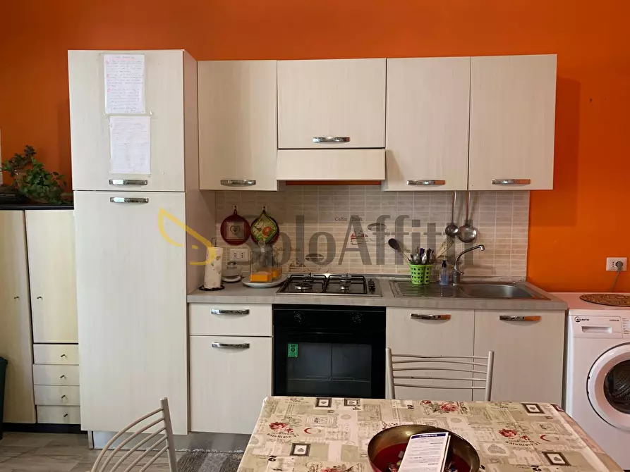 Immagine 22 di Bilocale in affitto  in Via Conte Ruggero 65 a Catania