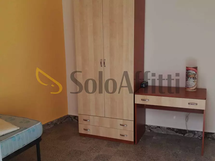 Immagine 9 di Stanza singola in affitto  a Catania