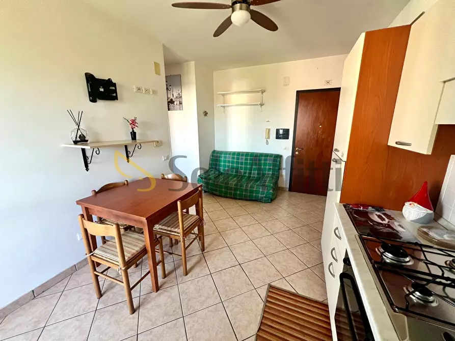 Immagine 4 di Bilocale in affitto  in Via Ercole Falò 6 a Alba Adriatica