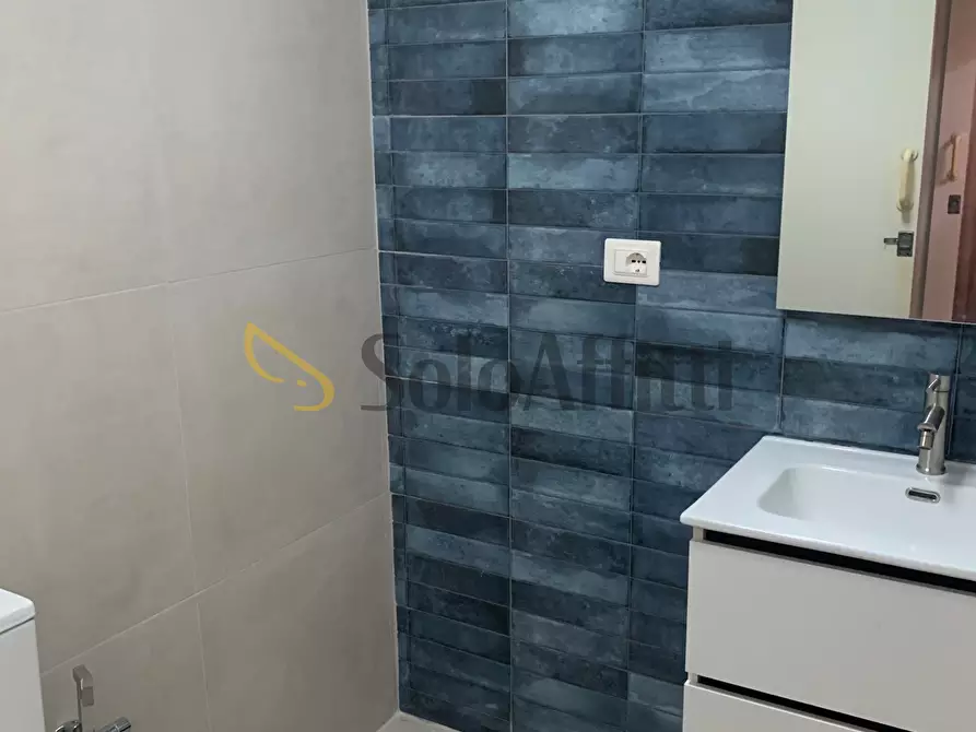 Immagine 14 di Ufficio in affitto  in Via delle Zagare 1 a Catania