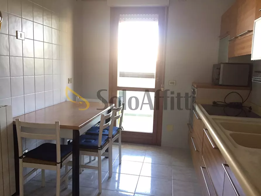 Immagine 10 di Trilocale in affitto  a Cagliari