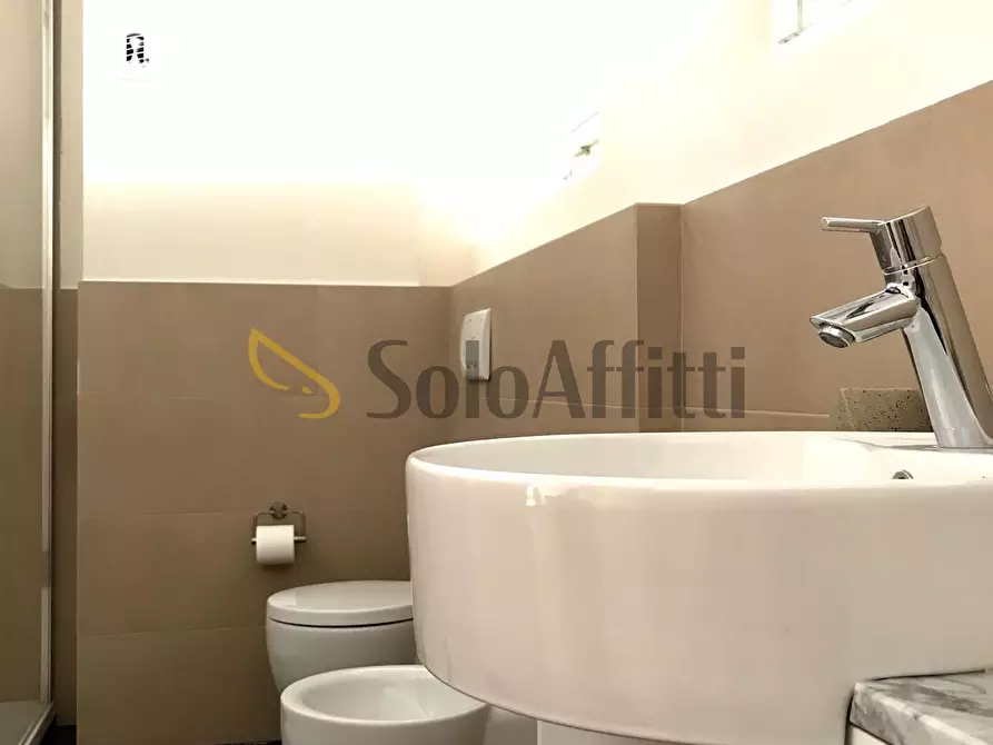 Immagine 19 di Trilocale in affitto  in VIA SCIOLZE a Torino