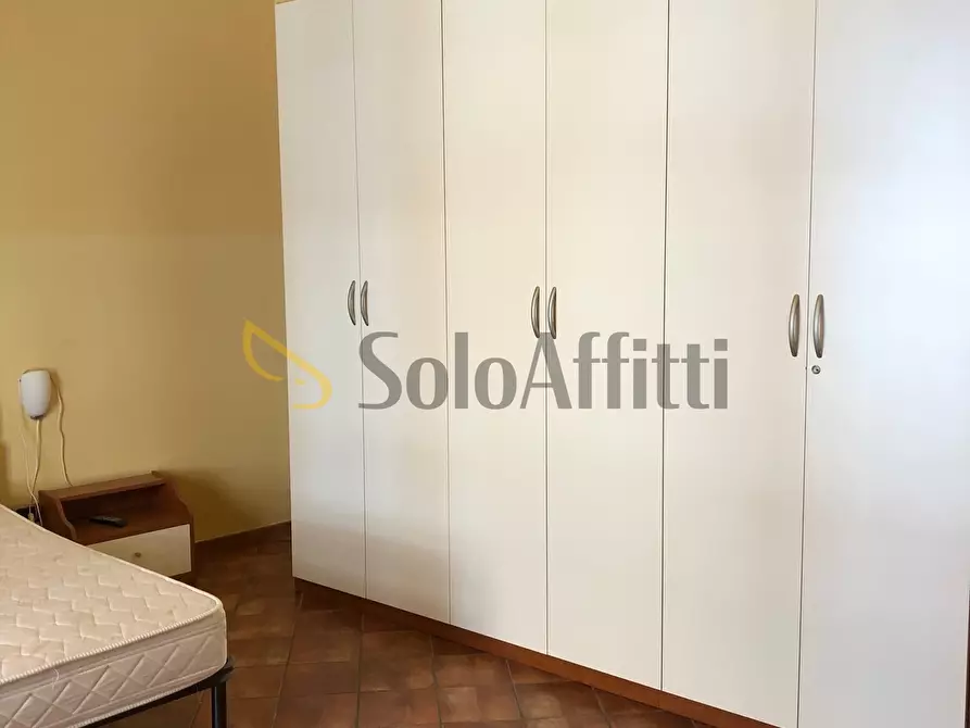 Immagine 15 di Bilocale in affitto  a Catania