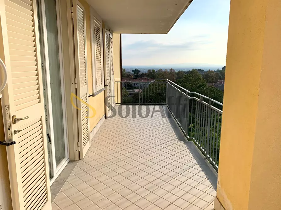 Immagine 3 di Trilocale in affitto  in Via delle Ferriere 20 a Caserta