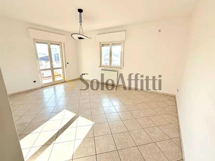 Immagine 2 di Trilocale in affitto  in Via Legnano 2 a Alba Adriatica