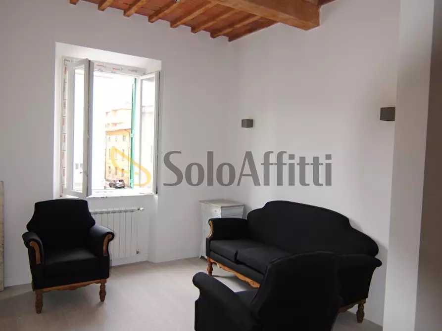 Immagine 10 di Trilocale in affitto  a Livorno