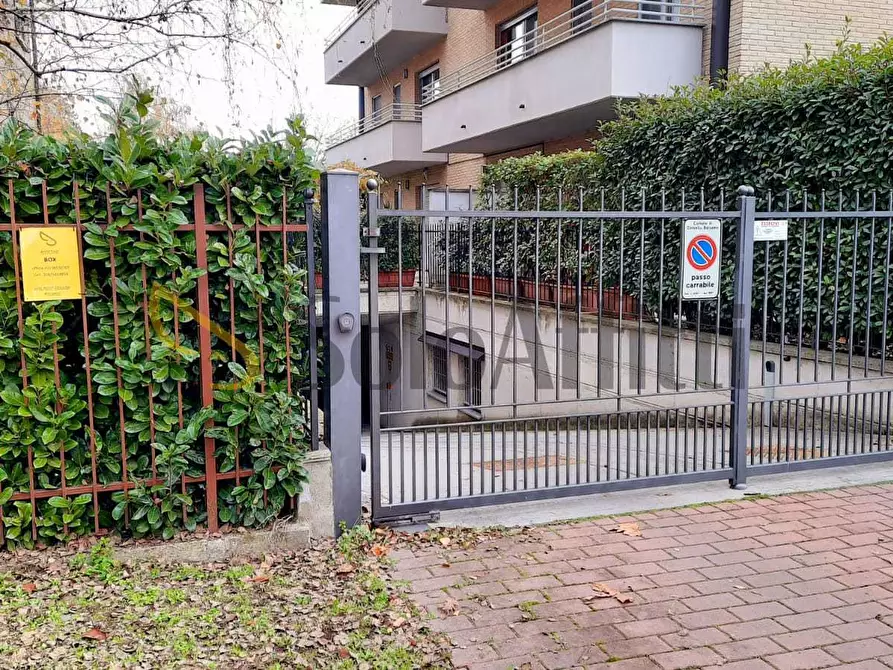 Immagine 6 di Garage in affitto  in Via Francesco Cilea 52 a Cinisello Balsamo