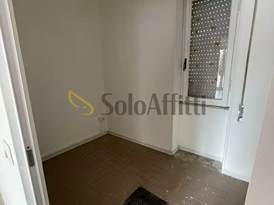 Immagine 7 di Locale commerciale in affitto  in Via Adige a Frosinone