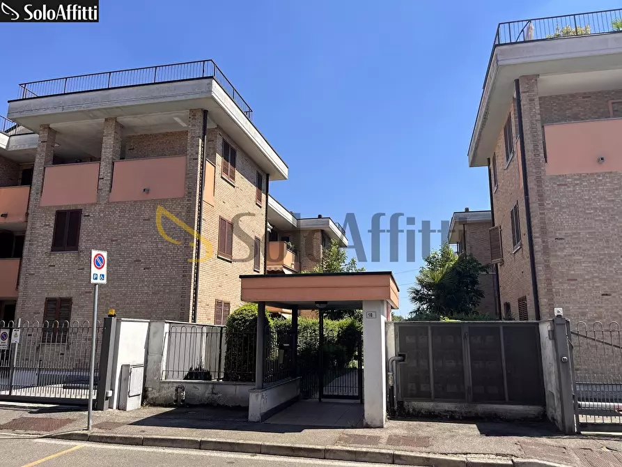 Immagine 21 di Bilocale in affitto  in Via Marsala 18 a Desio