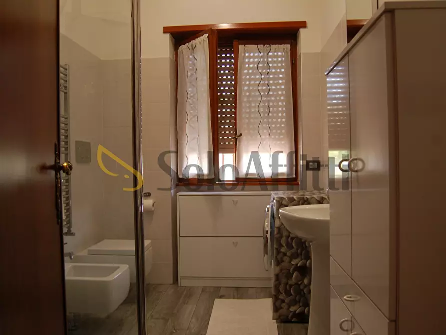 Immagine 12 di Trilocale in affitto  in Via dei Boccamazzi 24 a Roma
