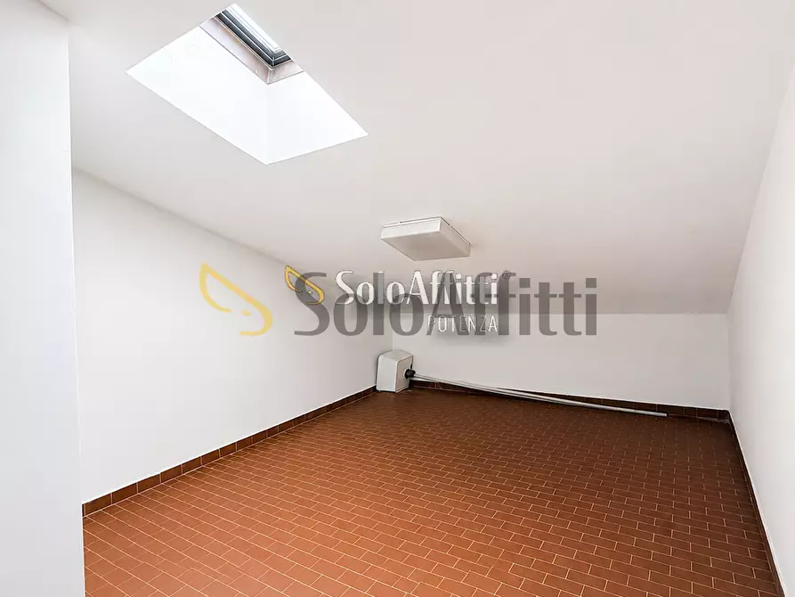 Immagine 30 di Pentalocale in affitto  in Via delle Medaglie Olimpiche 2 a Potenza