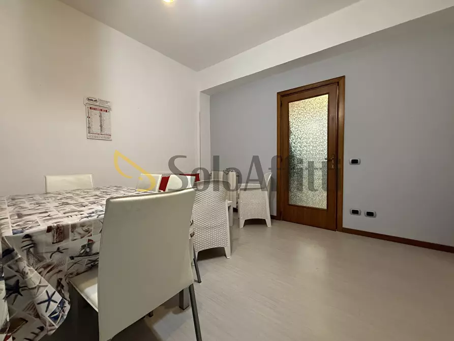 Immagine 3 di Trilocale in affitto  a Catanzaro