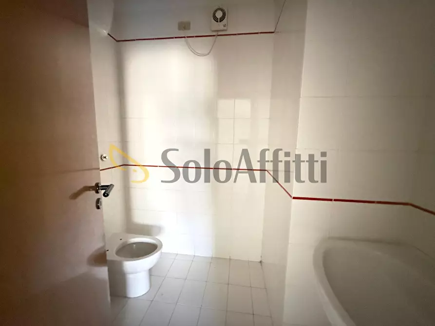 Immagine 9 di Ufficio in affitto  in Via Santa Croce 11 a San Nicola La Strada