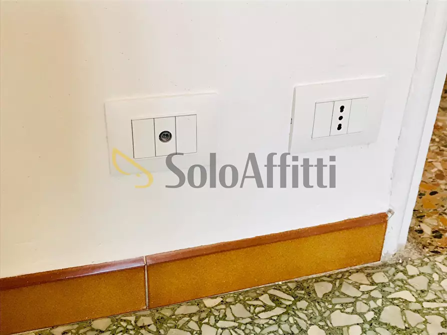 Immagine 14 di Trilocale in affitto  in Via Crevacuore a Torino