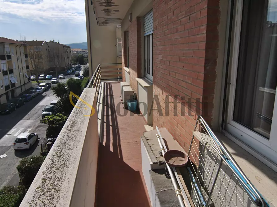 Immagine 15 di Quadrilocale in affitto  in Viale Giovanni Boccaccio 5 a Livorno